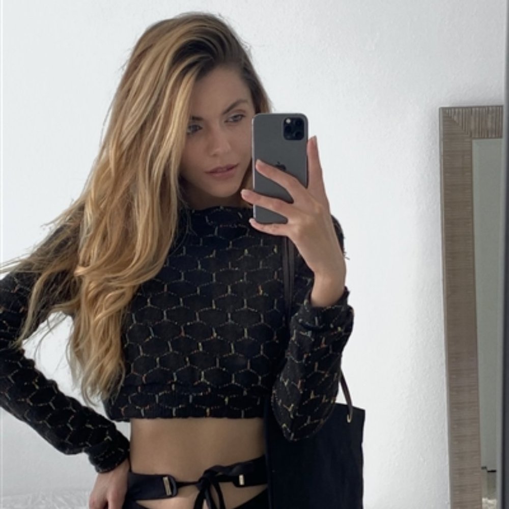 Black Hexagon Pattern Crop Top